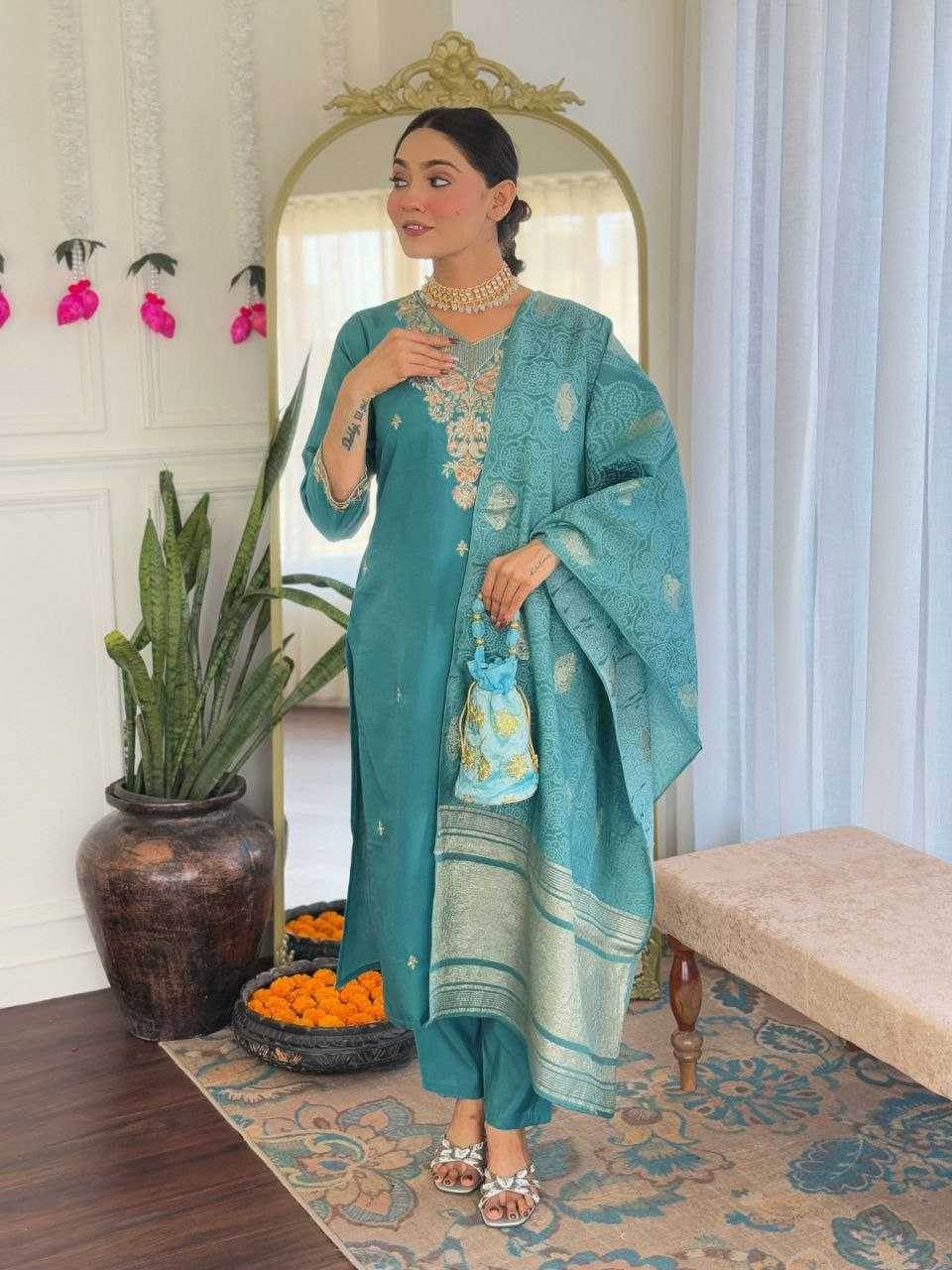 Viscose Casual Long Embroidered Kurti - MYLUXURY LANE ENTERPRISE